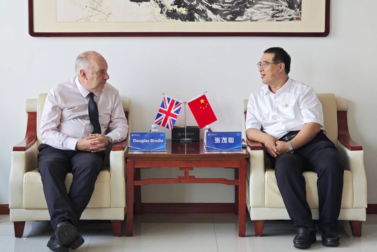 校777水果游戏机手机版新人权益副书